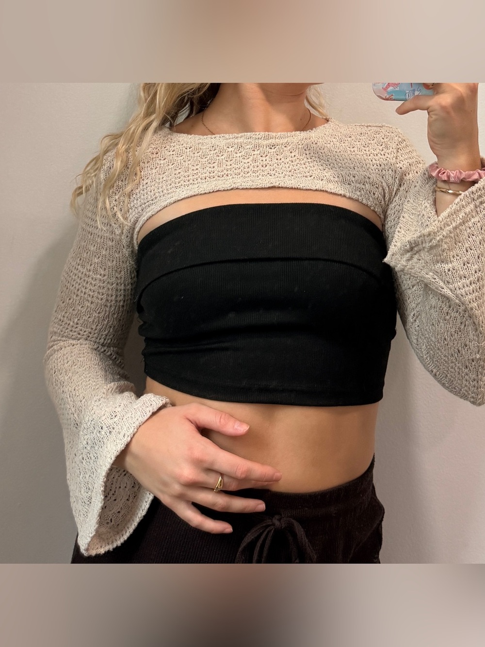 Knitted shrug/cut off top